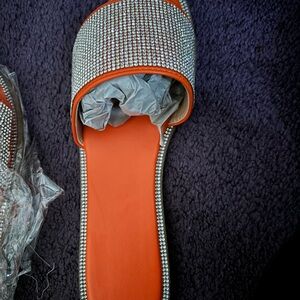 SHEIN women’s 9.5 sandals